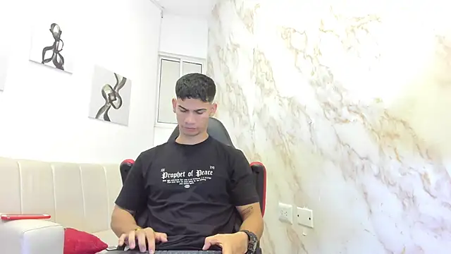 ANDRES STUD online show from 10-04-25, 04:25