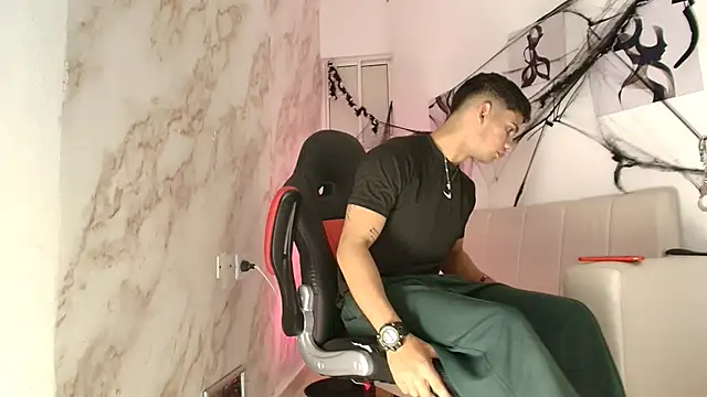 ANDRES STUD online show from 10-26-25, 04:35