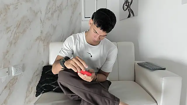 ANDRES STUD online show from 11-17-25, 04:27