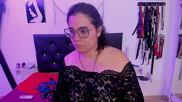 Julieta Carden  online show from 03-12-26, 07:29