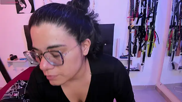 Snapshot of Julieta_Carden_ chatting on 06-25-26, 07:41 Julieta Carden online show from 06-25-26, 07:41