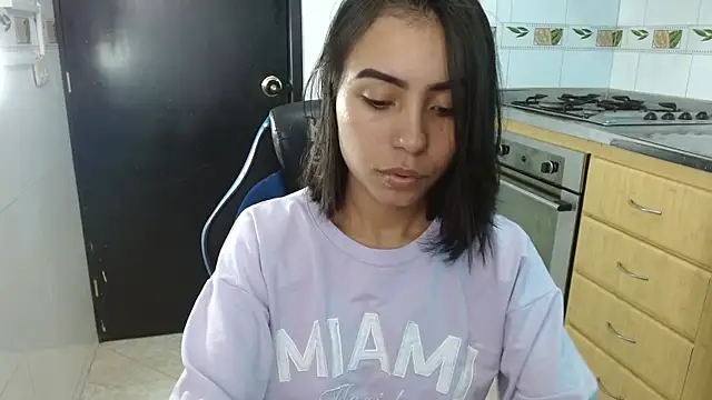 julieta fn online show from 12-20-25, 01:36