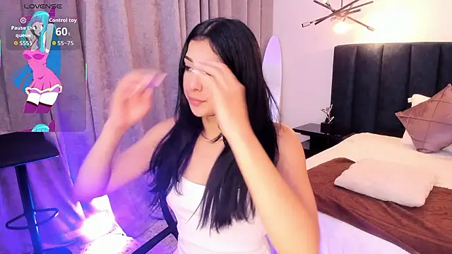 Snapshot of nattashaa7 chatting on 02-18-26, 12:01 nattashaa7 online show from 02-18-26, 12:01