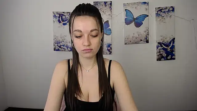 Snapshot of Eva_Eldis chatting on 04-27-26, 01:09 Eva Eldis online show from 04-27-26, 01:09