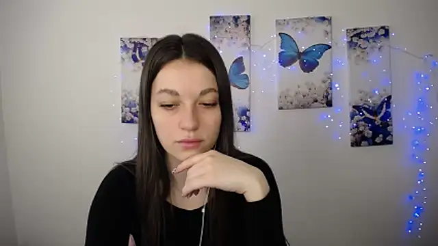 Snapshot of Eva_Eldis chatting on 04-15-26, 11:16 Eva Eldis online show from 04-15-26, 11:16