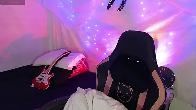 alaia sweetxxx online show from 12-16-25, 12:59