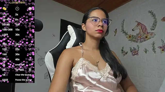 Snapshot of alisson_hoffman05 chatting on 08-04-26, 06:34 alisson hoffman05 online show from 08-04-26, 06:34