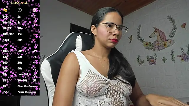 Snapshot of alisson_hoffman05 chatting on 07-09-26, 11:15 alisson hoffman05 online show from 07-09-26, 11:15