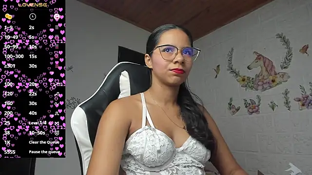 Snapshot of alisson_hoffman05 chatting on 07-07-26, 11:19 alisson hoffman05 online show from 07-07-26, 11:19