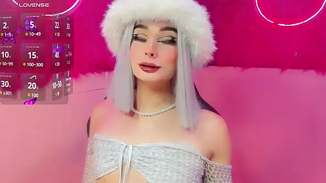 Snapshot of Irina_milkmaid chatting on 03-07-25, 07:38 Irina milkmaid online show from 03-07-25, 07:38
