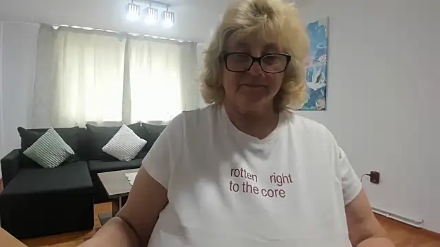 NoraJohnson6 online show from 09-28-25, 08:32