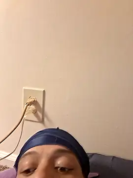 Locdawgg11 online show from 09-30-25, 04:13