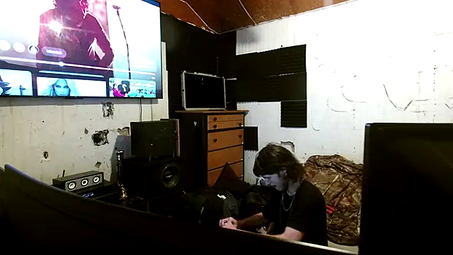 nuttyking2022 online show from 11-03-25, 05:56