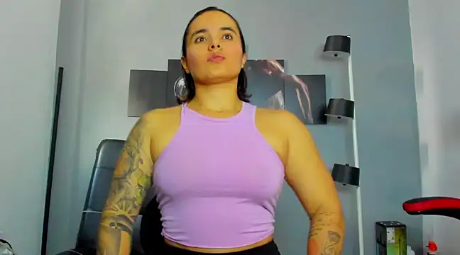 karlyjons12 online show from 02-28-25, 04:42