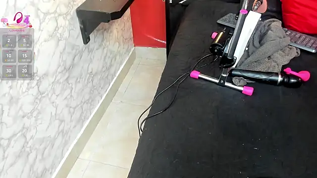 IVISBOUNCYASS online show from 11-04-25, 01:15