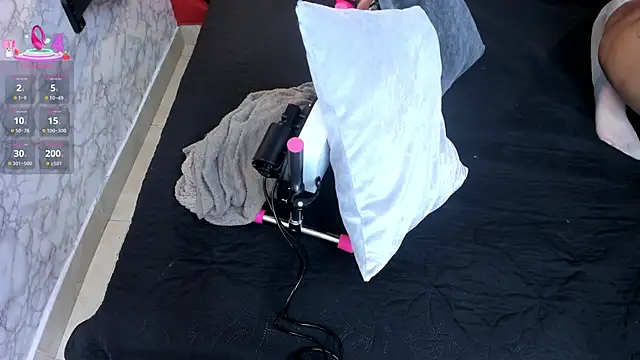 IVISBOUNCYASS online show from 03-19-26, 12:49