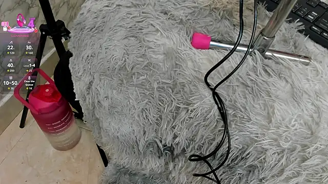 Snapshot of IVISBOUNCYASS chatting on 04-19-26, 01:45 IVISBOUNCYASS online show from 04-19-26, 01:45