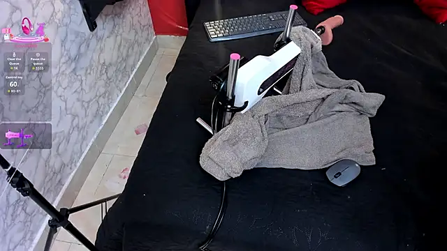 IVISBOUNCYASS online show from 03-09-26, 12:30