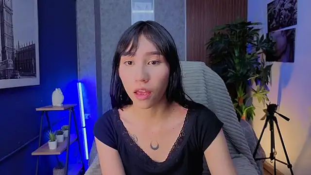 Miaa Lee7 online show from 05-23-26, 08:41