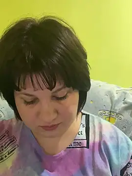 Lili Virginia online show from 02-05-25, 06:35