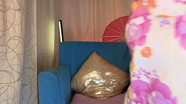 sophia dumont online show from 05-08-26, 10:08