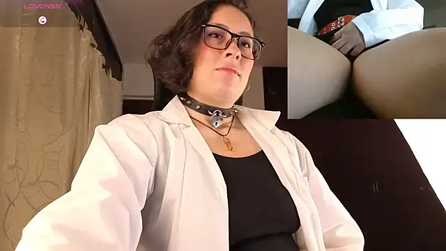 sophia dumont online show from 10-24-25, 01:26