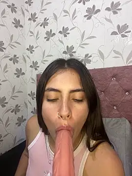 Snapshot of Emmaa_dia chatting on 03-04-25, 08:38 Emmaa dia online show from 03-04-25, 08:38