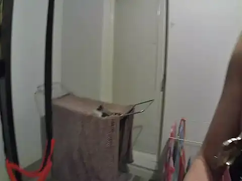 Snapshot of YourLoveBoyKevin chatting on 12-22-25, 04:18 YourLoveBoyKevin online show from 12-22-25, 04:18