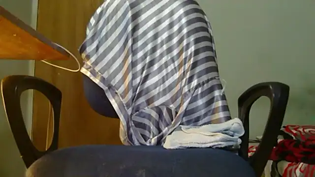 Snapshot of blondiebbc chatting on 06-21-26, 04:02 blondiebbc online show from 06-21-26, 04:02