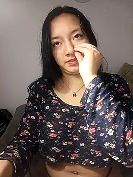 CuteHarper online show from 11-14-25, 01:09