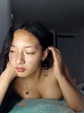 Snapshot of CuteHarper chatting on 02-21-25, 02:50 CuteHarper online show from 02-21-25, 02:50