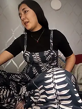 CuteHarper online show from 11-16-25, 01:43