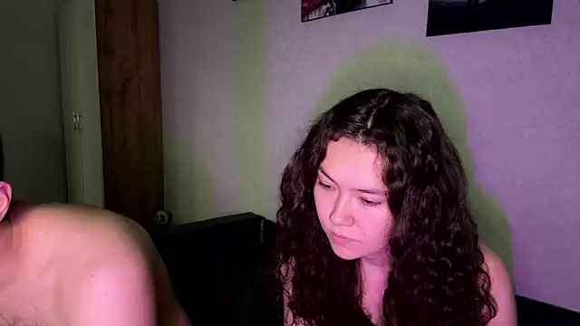 Tw1nFlame online show from 11-02-25, 04:56