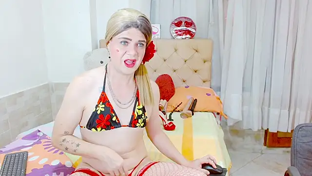 Snapshot of Dolldirtyxxx chatting on 05-15-26, 08:29 Dolldirtyxxx online show from 05-15-26, 08:29