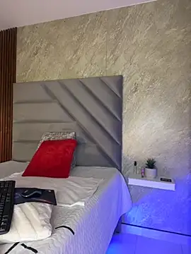 Madissonlove 1 online show from 09-22-25, 03:18