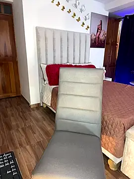 Madissonlove 1 online show from 12-14-25, 10:37