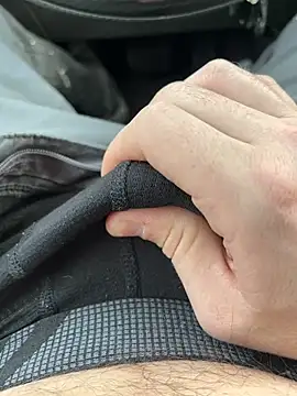 Snapshot of Funtims999 chatting on 02-25-25, 01:53 Funtims999 online show from 02-25-25, 01:53