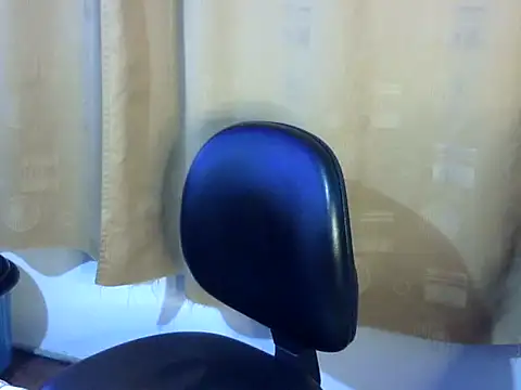 Snapshot of venusfranco_94 chatting on 04-27-26, 12:03 venusfranco 94 online show from 04-27-26, 12:03