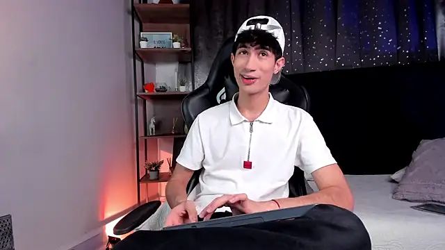 NovaaWheler online show from 11-29-25, 08:09