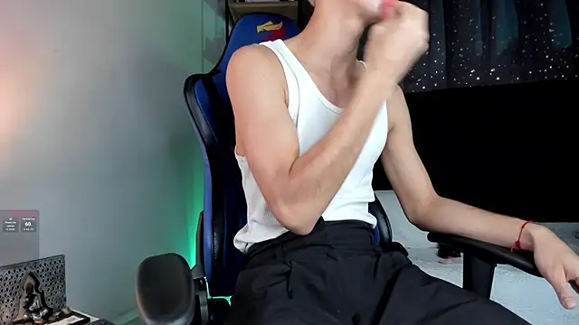 NovaaWheler online show from 12-22-25, 12:33