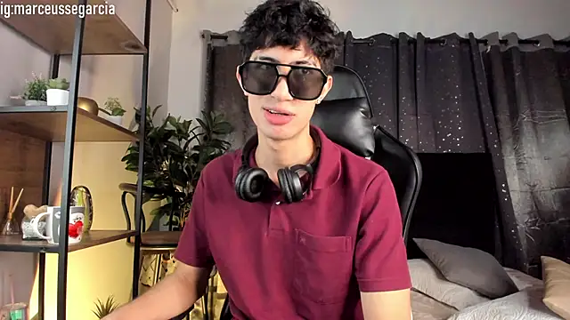 NovaaWheler online show from 03-25-26, 11:53