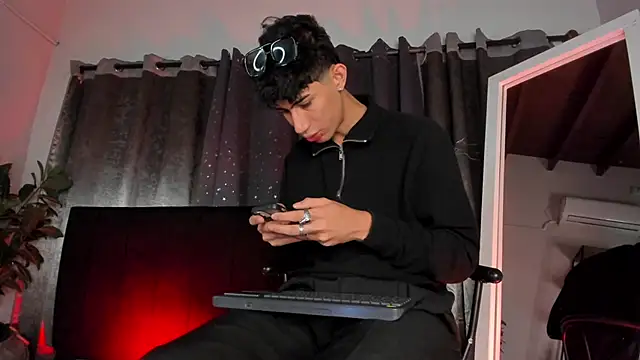 NovaaWheler online show from 02-19-26, 12:24