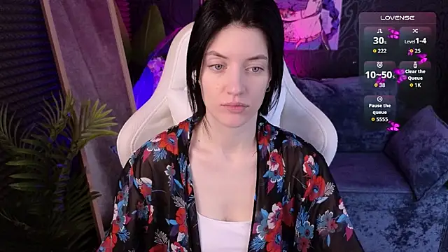 roxy riot  online show from 11-20-25, 01:28