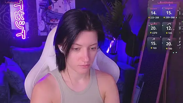 roxy riot  online show from 04-02-26, 01:24