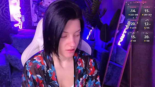 roxy riot  online show from 03-30-26, 01:29