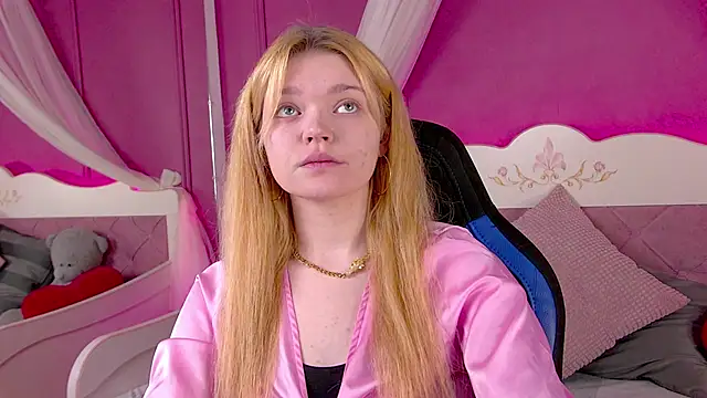 AdeleCartier online show from 03-07-25, 12:48