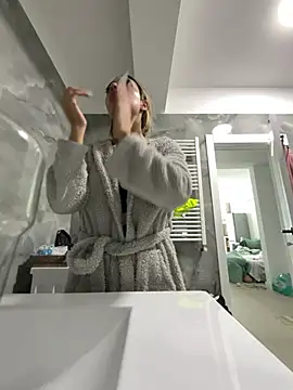 Snapshot of BonyBon29 chatting on 02-20-26, 07:32 BonyBon29 online show from 02-20-26, 07:32