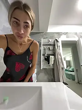 BonyBon29 online show from 12-15-25, 07:47