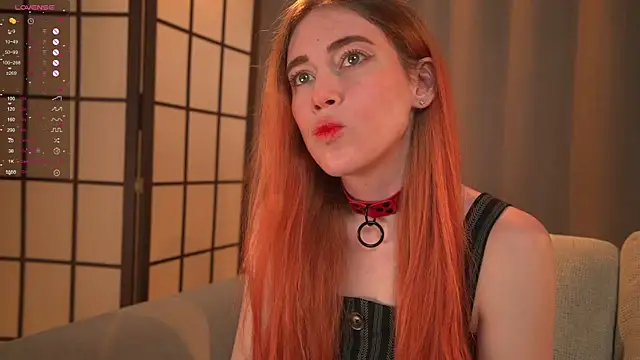 Snapshot of Erza_aa chatting on 06-01-26, 04:02 Erza aa online show from 06-01-26, 04:02