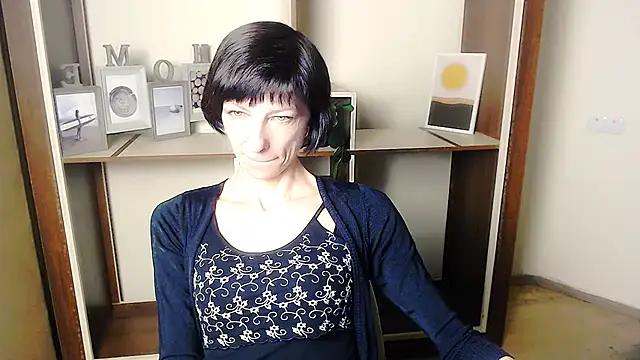 Snapshot of _AngeliaFlow_ chatting on 09-16-25, 06:58 AngeliaFlow online show from 09-16-25, 06:58